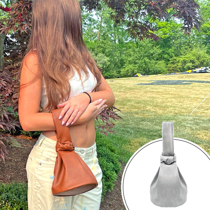 Elizabeth Clutch